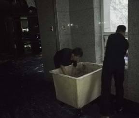 說明: C:UsersAdministrator.USER-20150330AWDesktop照片漏雨點(diǎn)積水排放mmexport1469159411531.jpg